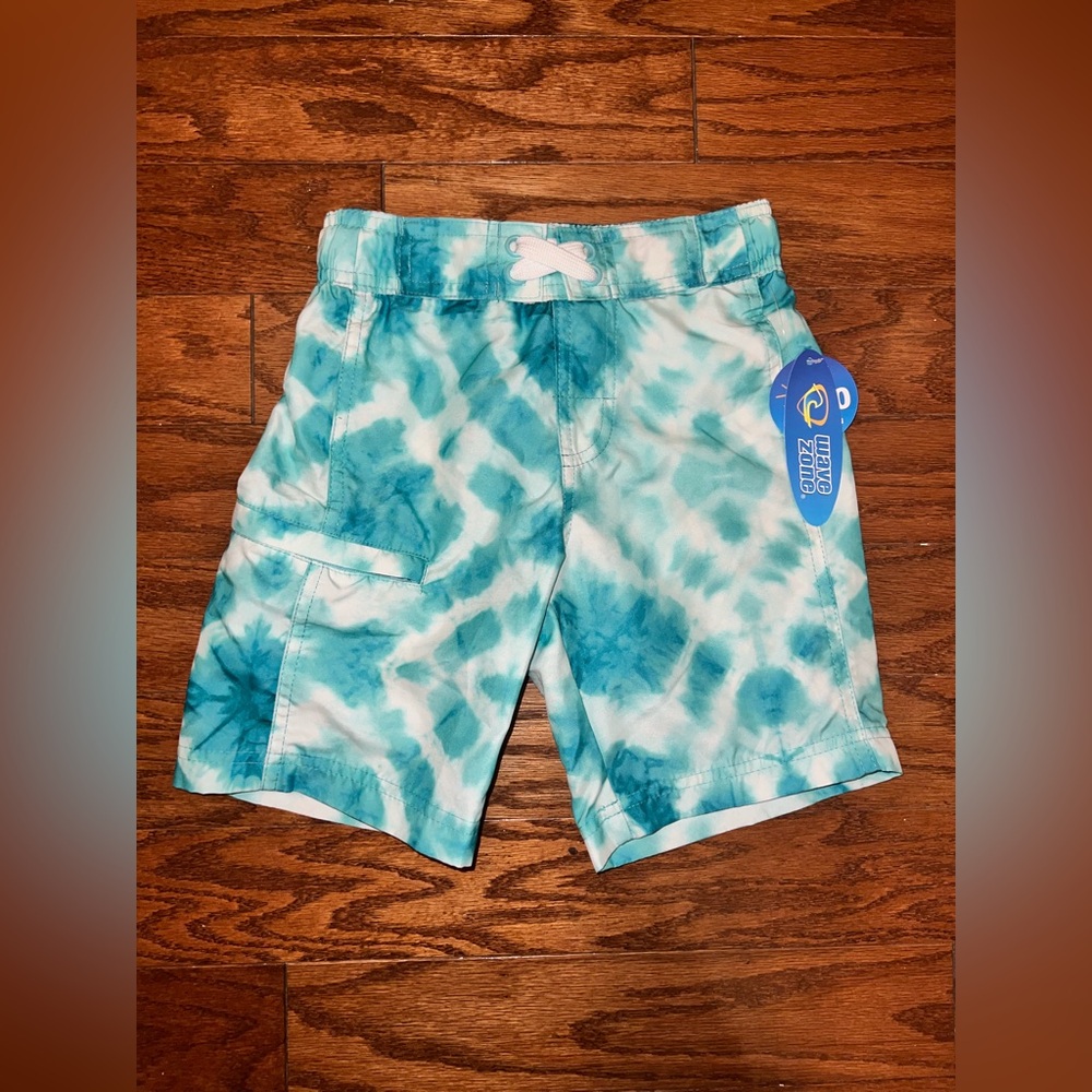 Boy’s XS (5) Wave Zone Swim Trunks